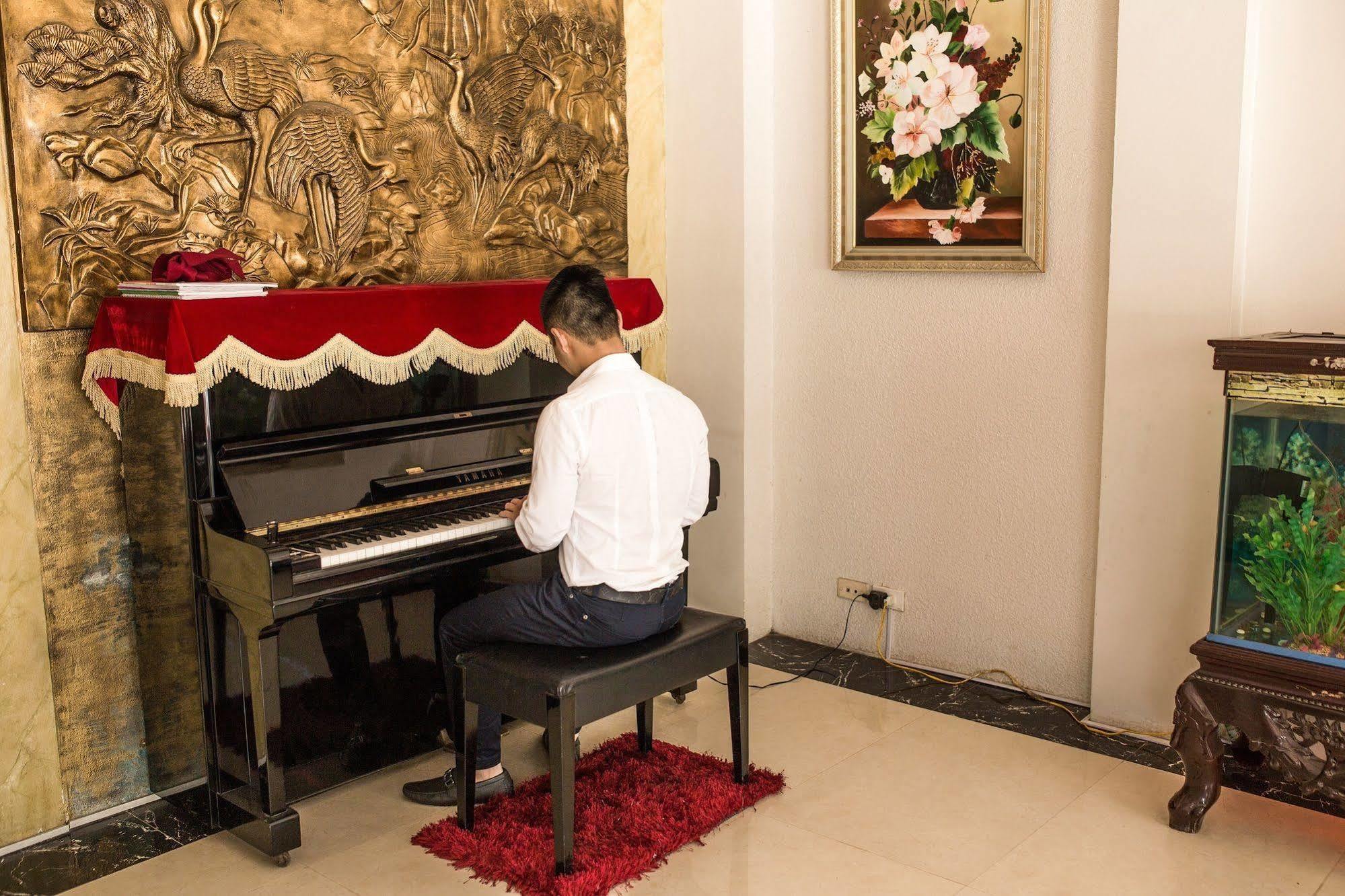 Super Oyo Capital O 1173 Le Grand - The Ruby Hotel 3*